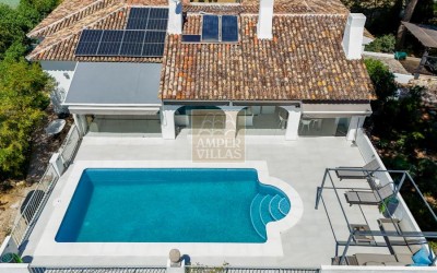 Preciosa y acogedora villa en una sola planta.