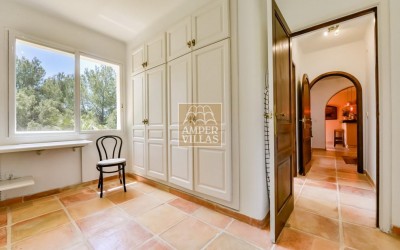 Preciosa villa en un entorno verde y tranquilo.