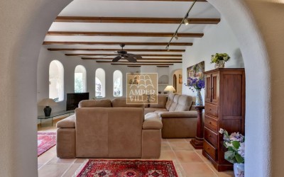 Preciosa villa en un entorno verde y tranquilo.