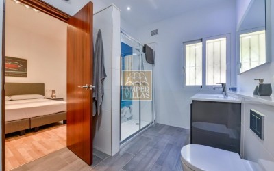 Villa exclusiva en Altea con privacidad absoluta en un entorno natural.