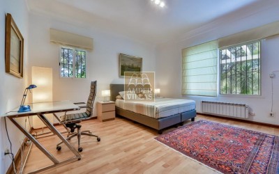 Villa exclusiva en Altea con privacidad absoluta en un entorno natural.