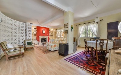 Villa exclusiva en Altea con privacidad absoluta en un entorno natural.