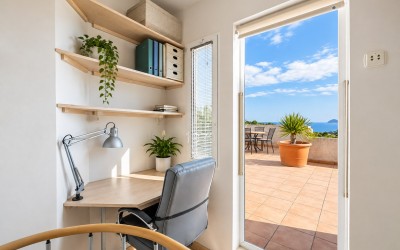 Dúplex Ático con Vistas Panorámicas al Mar en Altea La Vella