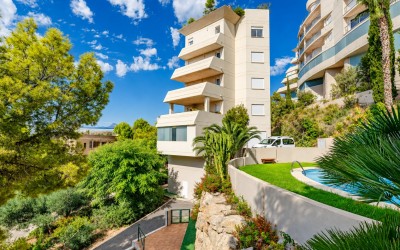 Dúplex Ático con Vistas Panorámicas al Mar en Altea La Vella