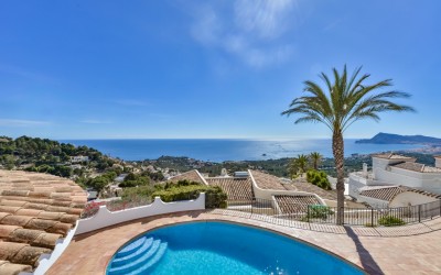 Villa en alquiler con espectaculares vistas al mar en Altea