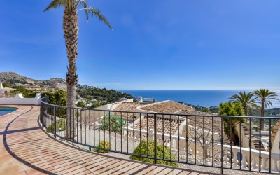 Villa en alquiler con espectaculares vistas al mar en Altea