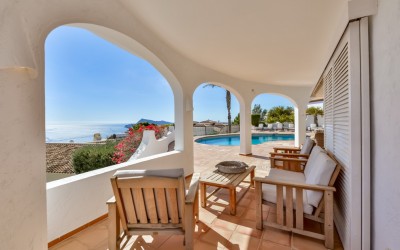 Villa en alquiler con espectaculares vistas al mar en Altea